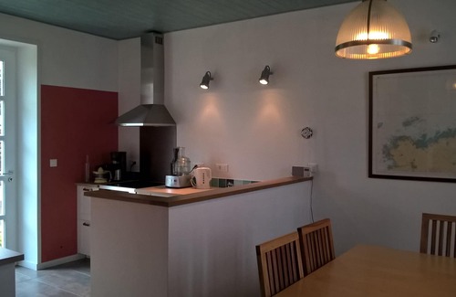 Paimpol Casa | Casa de personajes cerca del puerto con jardín cerrado