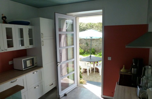 Paimpol Casa | Casa de personajes cerca del puerto con jardín cerrado