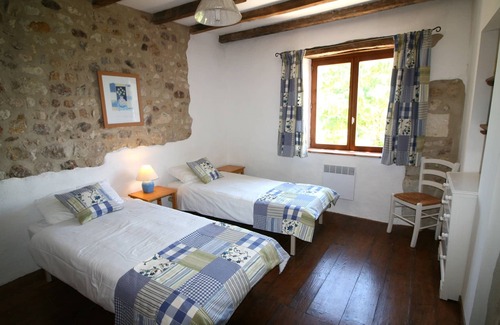 Juignac Casa | Character house-sleeps 6 - large pool - uninterrupted views