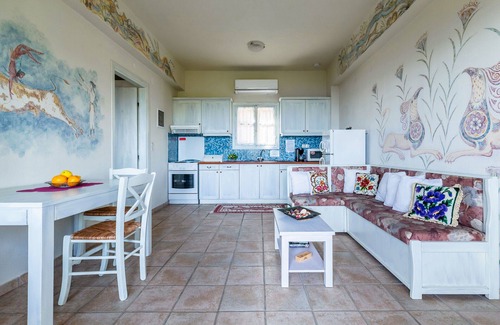 Skopelos Town Villa | villa de carácter en entorno rural con piscina privada y vistas al mar