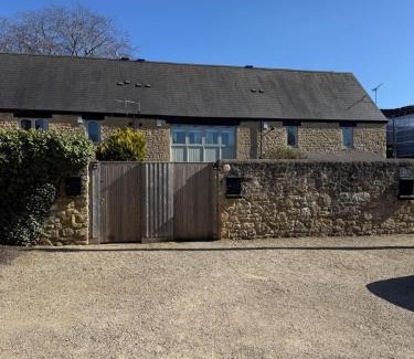 Wheatley Casa | Character Village property