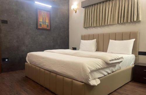 Varanasi Casa | Charan Niwas