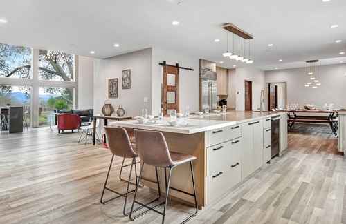 Sonoma Casa | Chardonnay Estate - 7 Suites in the heart of wine region 2 ml from Sonoma Square