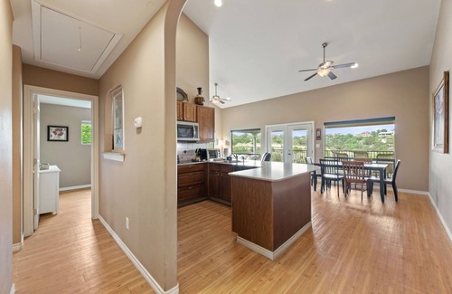 Lago Vista Casa | Chardonnay Haus - Unit C