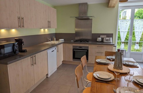 Salles-de-Barbezieux Cabaña | Casa luminosa con piscina, sauna y gimnasio en Salles-de-Barbezieux