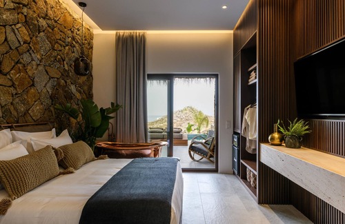 Plintri Hotel | Charisma Hotel and Wellness Suites