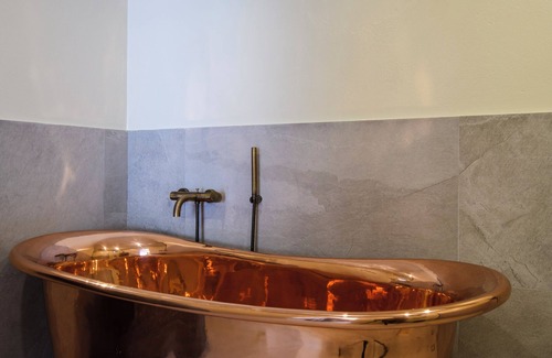 Plintri Hotel | Charisma Hotel and Wellness Suites
