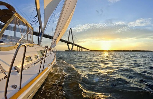 Downtown Charleston Alquiler De Eote | El yate de lujo de 50 pies de Charleston, 'Fate' y Kismet Party Yacht