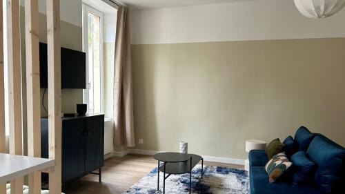 Nevers Apartamento | Charlie Blue