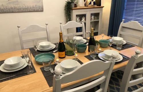 Redcar Casa | Charlotte House