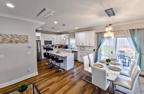 Charlotte Casa | Charlotte Oasis 4BR/2.5BA-Cozy and Charming Home Close To Uptown