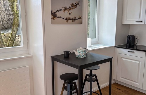 Bourg-en-Lavaux Apartamento | Charm and Calm in Grandvaux - Lavaux - Garden Level