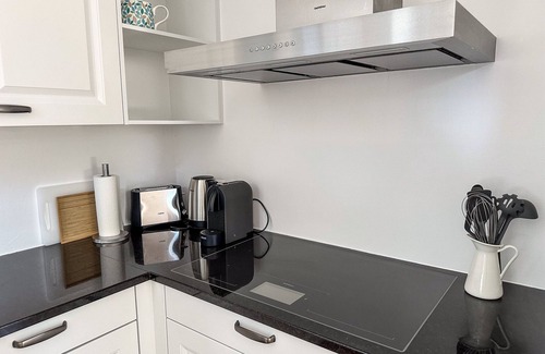 Bourg-en-Lavaux Apartamento | Charm and Calm in Grandvaux - Lavaux - Garden Level
