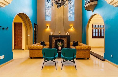 Colonia Cuauhtemoc Casa | Charm near Roma Luxurious Mansion for Groups