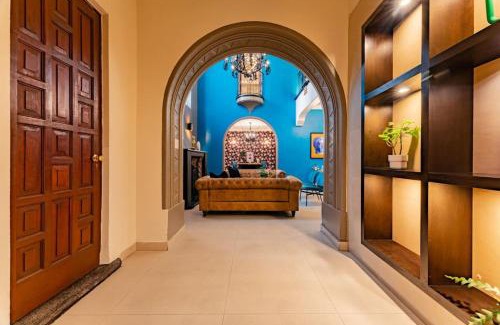 Colonia Cuauhtemoc Casa | Charm near Roma Luxurious Mansion for Groups