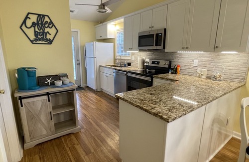 Myrtle Grove Casa | Charm Your Sol- < 3 miles to Carolina Beach!