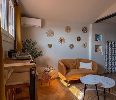 Villefranche-sur-Mer Apartamento | Charmant 2 pièces rénové avec vue mer