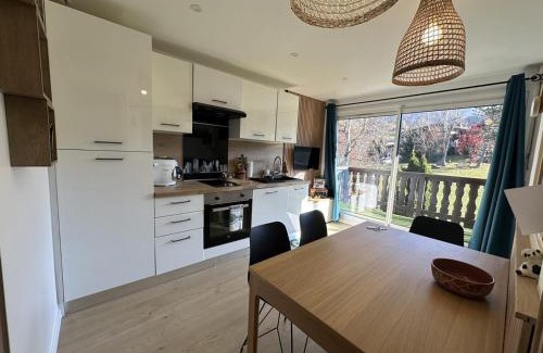 Araches-la-Frasse Apartamento | Charmant 2 pièces cabine, 4 pers, terrasse sud, proche village et pistes, parking privé - FR-1-572-293