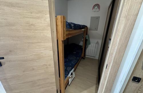 Araches-la-Frasse Apartamento | Charmant 2 pièces cabine, 4 pers, terrasse sud, proche village et pistes, parking privé - FR-1-572-293