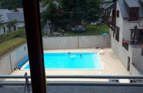 Vignec Apartamento | Charmant 2 Pièces Cabine Rénové avec Piscine à Vignec, 6 Personnes - FR-1-504-596