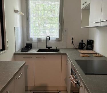 La Celle-sous-Gouzon Apartamento | Charmant 2P Cosy Bord de Seine avec terrasse