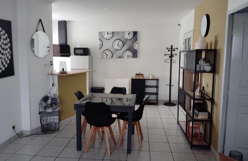 Chateaux de la Loire Apartamento | Charmant appartement 2 chambres - Proche Tours
