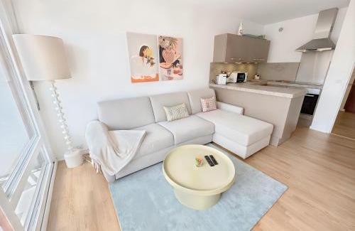 Deauville City Centre Apartamento | Charmant Appartement au Cœur de Deauville avec Balcon et plage à 10 min à Pied