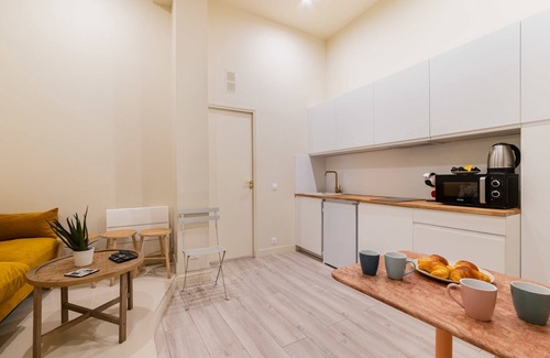 Quartier de la Folie-Mericourt Apartamento | Charmant appartement moderne haut marais - 4P