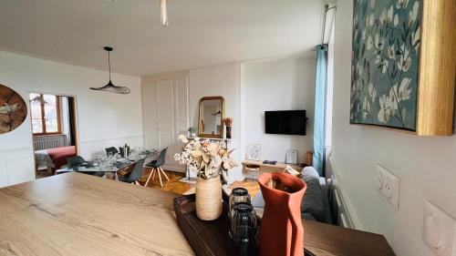 Auxerre Apartamento | Charmant appartement plein centre ville - parking privé