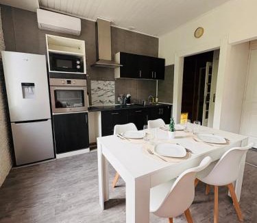 Soual Apartamento | Charmant appartement rénové l Climatisé l Soual