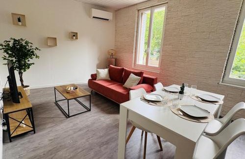 Soual Apartamento | Charmant appartement rénové l Climatisé l Soual