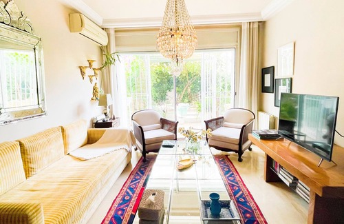 Ain Zaghouan Apartamento | Charmant apt avec jardin à La Soukra