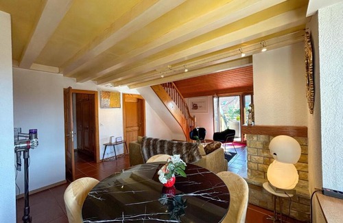 Vufflens-la-Ville Apartamento | Charmant duplex confortable avec place de parc