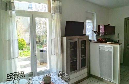 Cœur de Ville Apartamento | Charmant F2, Classé 3 Avec Jardin Clos et Garage, Centre Vichy