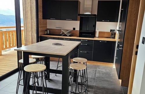 Superbolquere Apartamento | Charmant bas de Chalet, vu sur les Montagnes