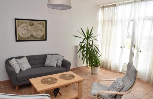 Cressanges Casa | Charmant Gîte avec Piscine, Jardin et Jeux Enfants près de St Pourçain/Sioule - FR-1-489-57