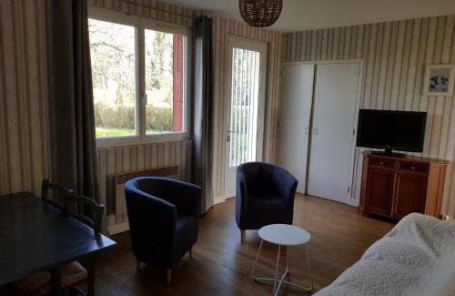 Bengy-sur-Craon Casa | Charmant Gîte Familial avec Grand Jardin et Confort Moderne à Bengy-sur-Craon - FR-1-586-33
