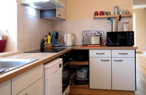 Montagney Casa | Charmant gîte rénové avec terrasse et parking au cœur de Montagney - FR-1-583-482