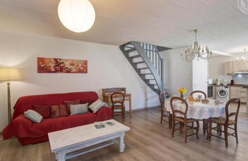 Marlhes Casa | Charmant Gîte Rénové avec Jardin Privatif, Wifi inclus - FR-1-496-331