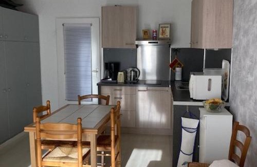 Correncon-en-Vercors Apartamento | Charmant Studio Cabine au Cœur du Vercors, Proche Village et Navettes, Balcon et Tout Confort - FR-1-515-124