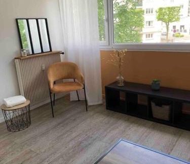 Sainte-Therese-Demi-Lune Apartamento | Charmant studio cosy avec parking