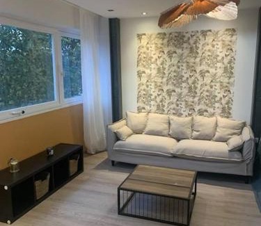 Sainte-Therese-Demi-Lune Apartamento | Charmant studio cosy avec parking