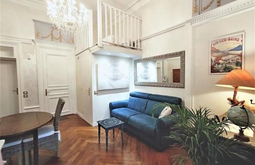 Aix-les-Bains City Center Apartamento | Charmant T1 Bis au cœur d'Aix-les-Bains, à deux pas des thermes, lac et gare, décoré avec soin - FR-1-555-44