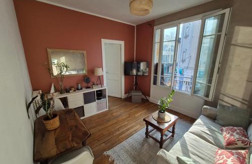 Poissy Apartamento | Charmant T2 avec cachet - Au cœur de Poissy & à 20 min de Paris !