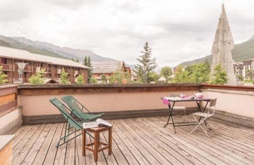 La Salle-les-Alpes Apartamento | Charmant T2 avec grande terrasse, proche télécabines et commerces, parking inclus - FR-1-330F-43