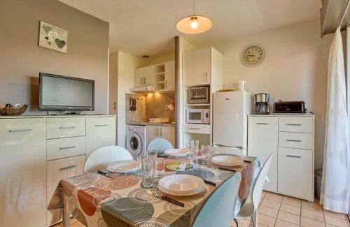 Barbotan-les-Thermes Apartamento | Charmant T2 avec balcon sud et wifi à Barbotan - FR-1-841-74