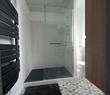 Ceyrat Apartamento | Charmant T2 rénové et climatisé chez Cathy