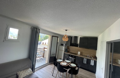 Bielle Apartamento | Charmant T2, vue Montagne et Piscine Couverte