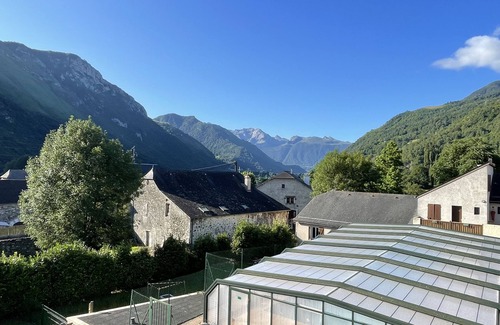 Bielle Apartamento | Charmant T2, vue Montagne et Piscine Couverte
