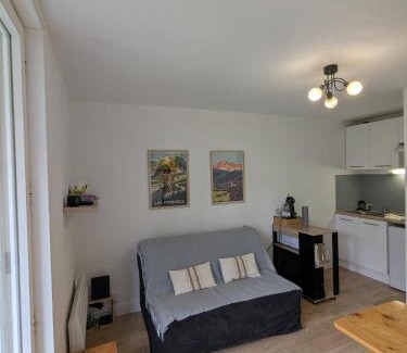 Esquieze-Sere Apartamento | Charmant T2 wifi parking gratuit 4 personnes